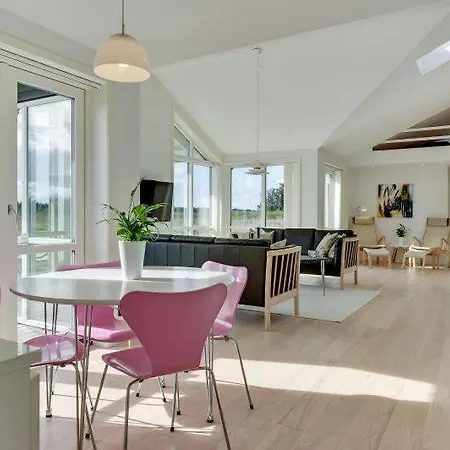 Helledievej 89 Beautiful For 8 People בית נופש לוקן